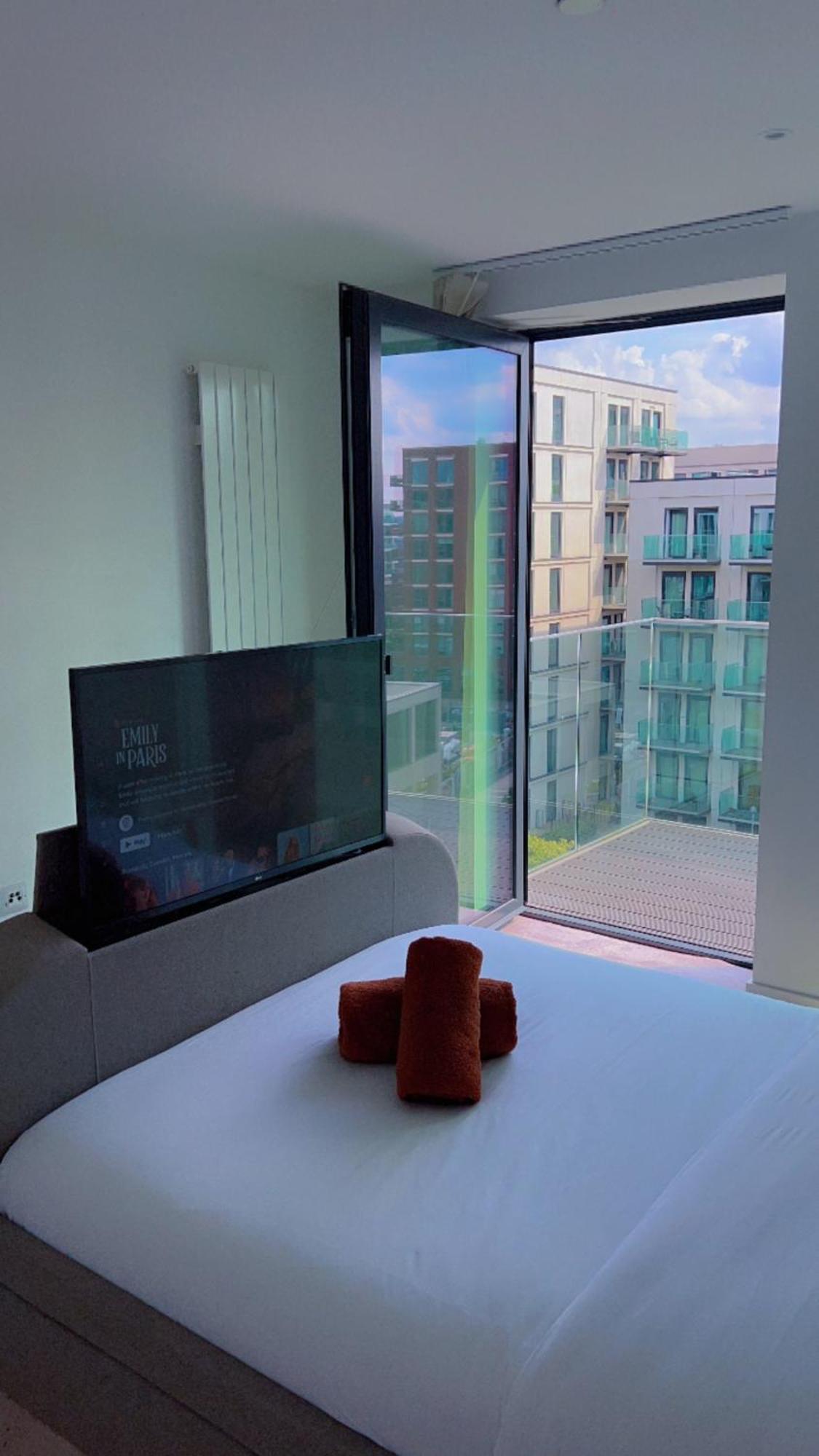 Ds Rentals - Entire 1 Bedroom Apartment London Eksteriør bilde