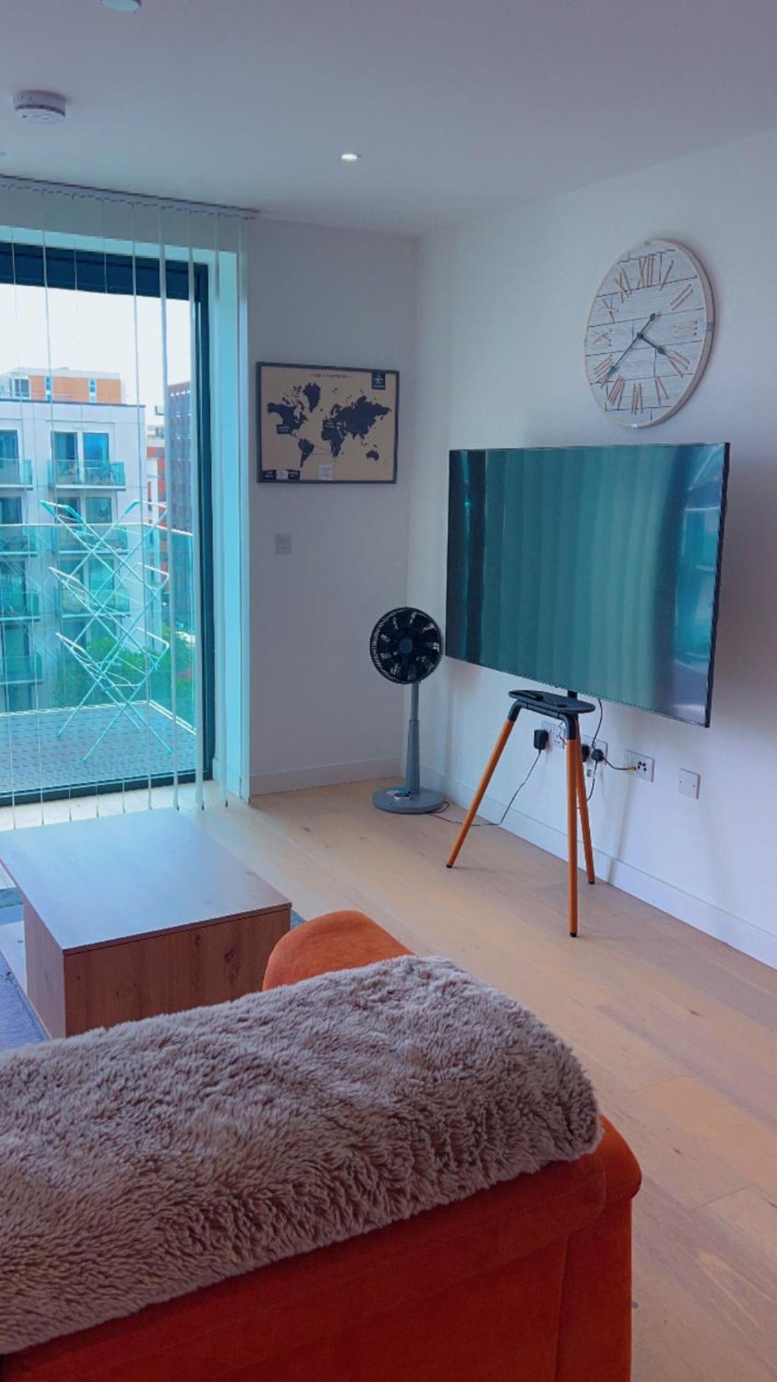 Ds Rentals - Entire 1 Bedroom Apartment London Eksteriør bilde